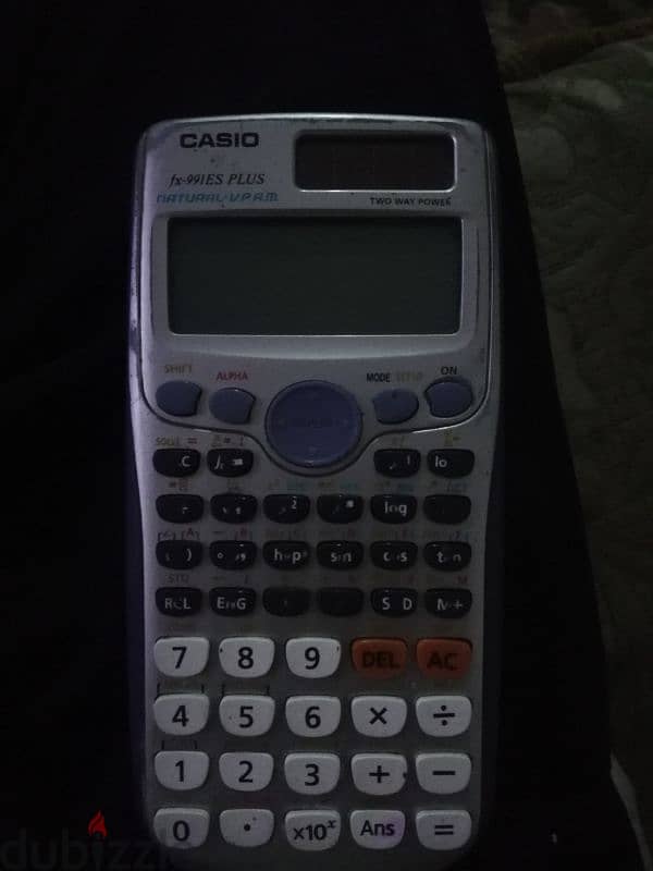 الة حاسبة  Casio fx_991  ES  Plus الزرر  ١و٢ يوجد  لصق أمير محتاج تصلح 0