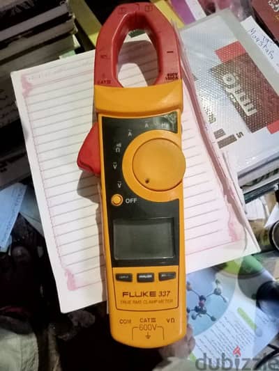 CLAMP  MODEL: FLUKE  MADE IN: U. S. A  YOM: 2017