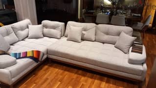 BRAND NEW COUCH 0