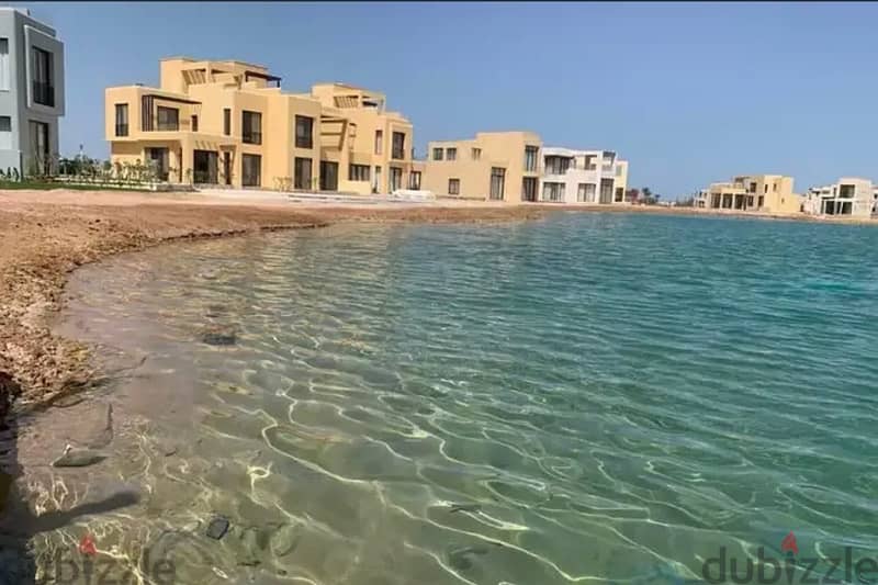 فيلا دايركت فيو متشطبه بالتكيفات للبيع من سميح سويرس في الجونهGOUNA 1