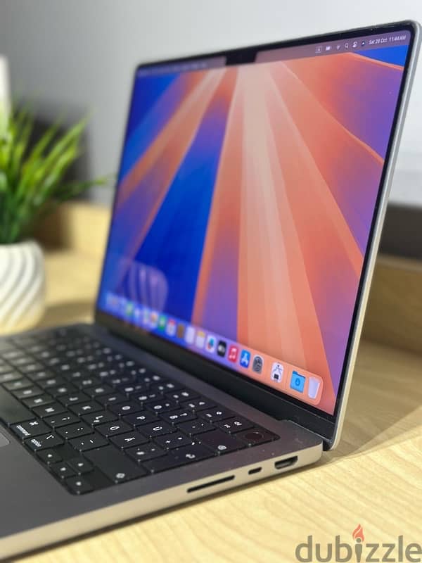 Macbook pro M2 Pro 14-inch 3