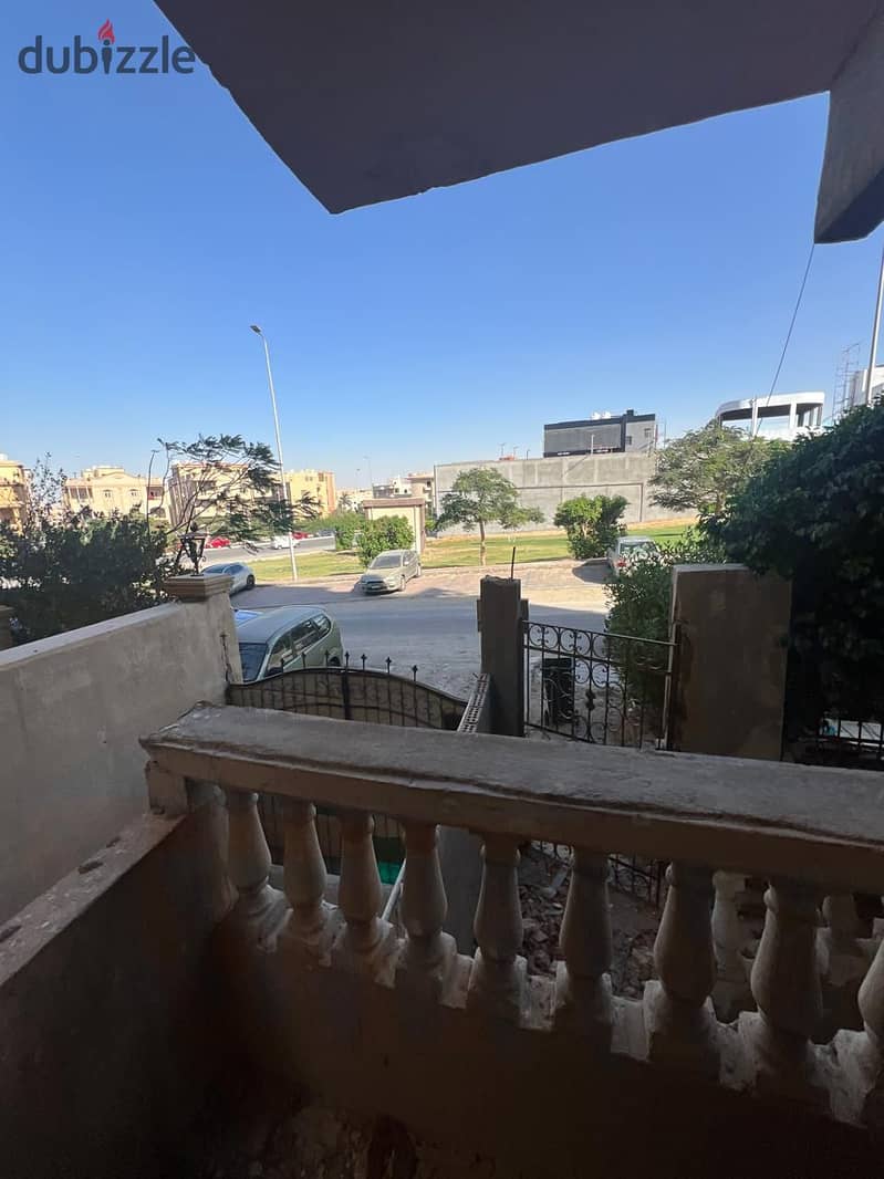 Ground floor apartment for sale in Garden in Narges 6