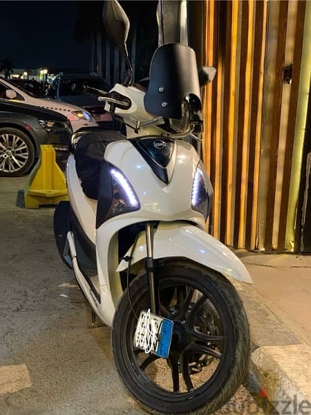 sym St 200cc 4