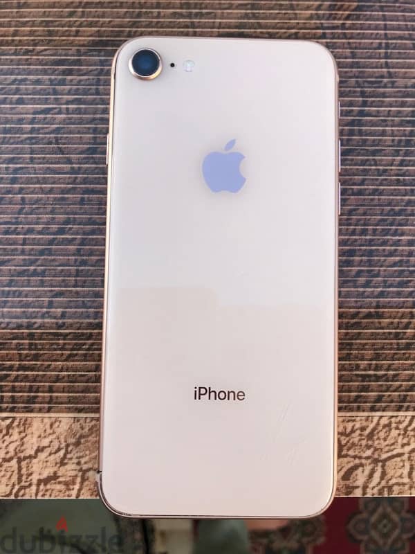 iphone 8 بدل او بيع 1