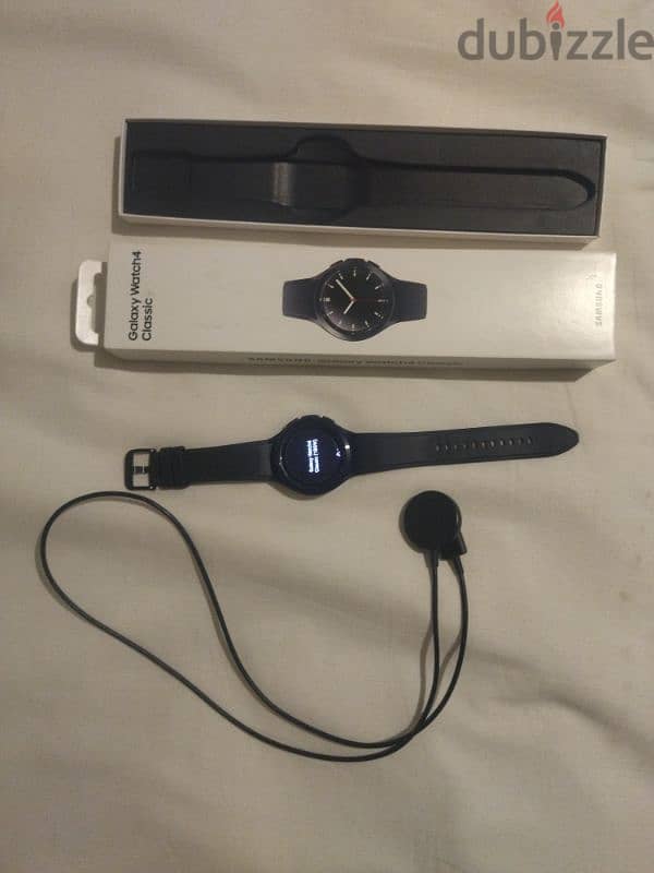 Galaxy watch 4 classic + charger 0