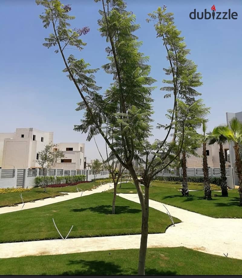 "Immediate delivery villa, 507 sqm, in front of Galleria 40 Mall in Cleopatra Square Compound. " 3