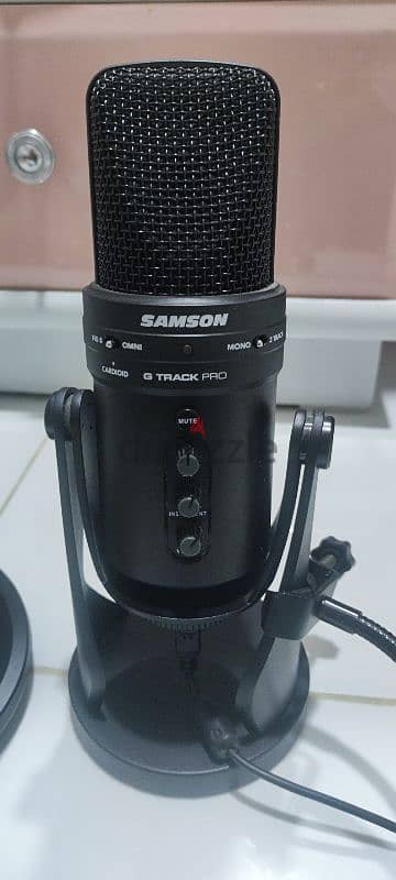 مايك سامسونج جى تراك برو .  samsung-g track pro 5