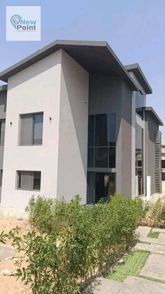 Townhouse villa for sale in prime location in the first settlement directly in front of Al Rehab Gate | Creek Town 8