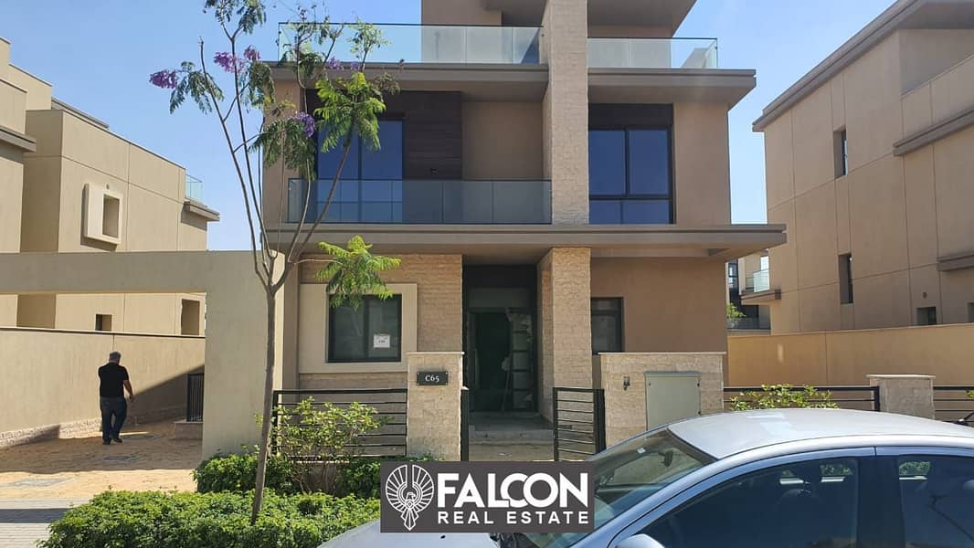 SV Villa, immediate delivery, in the most distinguished compound in New Zayed City, The Estates Compound -- Sodic, 3 minutes away from Sphinx Airport 10