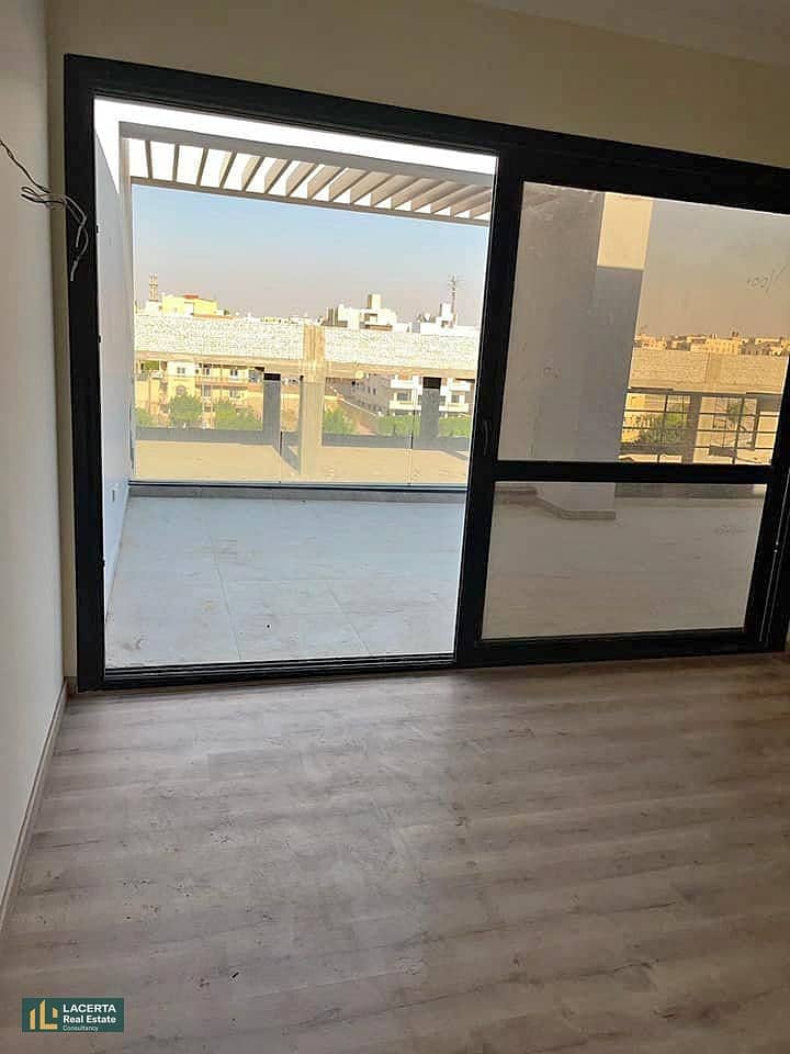 Immediate receipt villa of 298 square meters for sale in installments over 5 years in La Vista El Shorouk patio casa 3