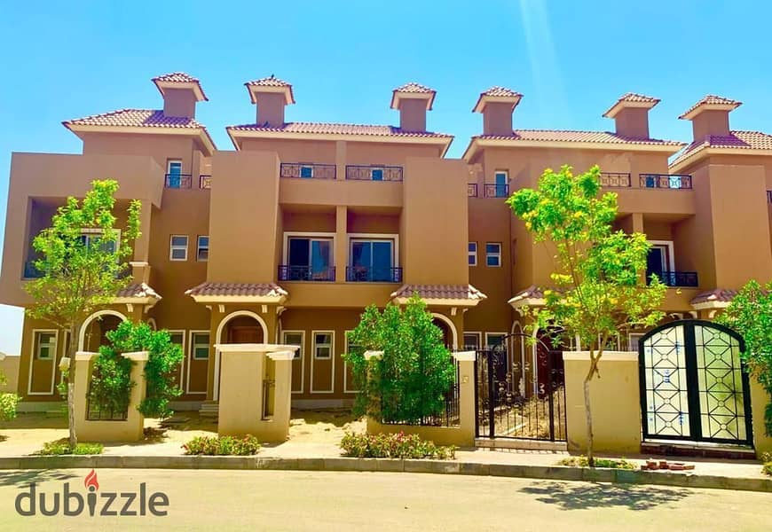 Twin house behind Mall of Arabia at a great price with a fantastic view in Nyoum compound. 5