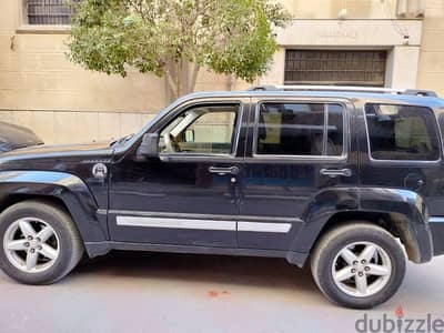 Jeep Cherokee 2009 بحاله رائعه