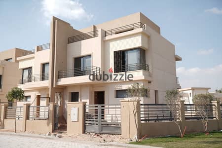 ready to move last standalone villa in ALMA sheikh zayed 1min from Americana plaza over 2y