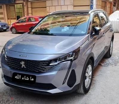 Peugeot 5008 2021 بدون فتحة سقف