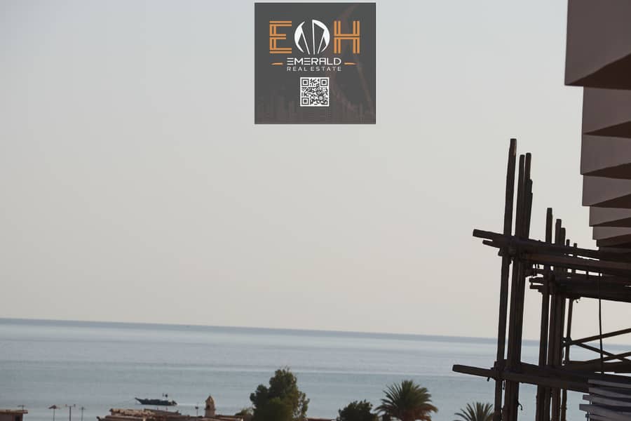 Luxury Living by the Red Sea" - Emphasizing the luxurious experience. 23