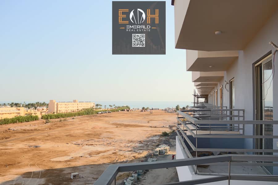 Luxury Living by the Red Sea" - Emphasizing the luxurious experience. 33