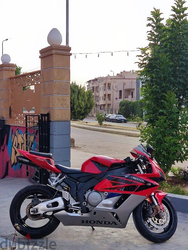 honda cbr1000rr 2