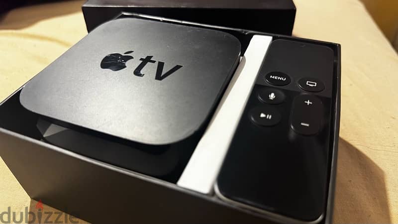 Apple TV - 32GB - Model A1625 - Black Edition 6