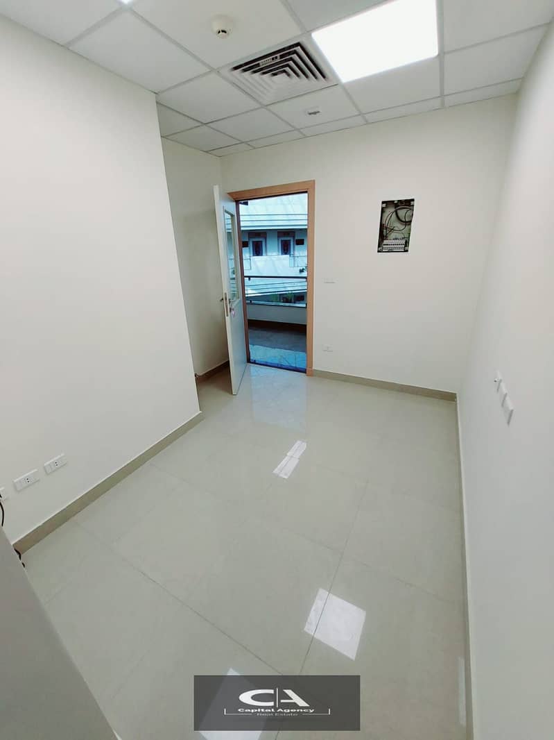 Clinic for rent 90 m 3 rooms in a distinctive medical mall in the Fifth Settlement 2