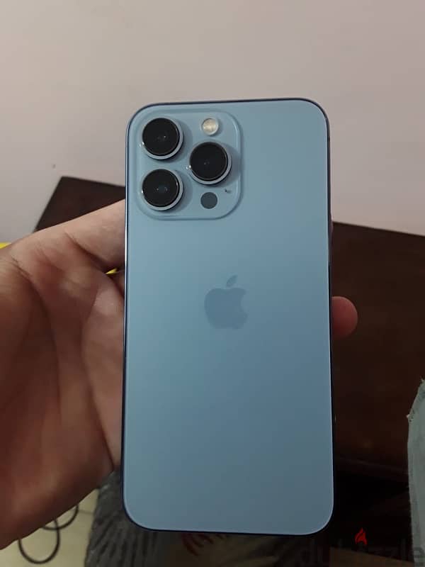 Iphone 13 pro  256 bleu 93% 3