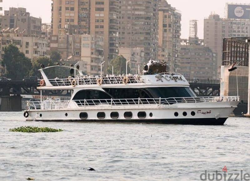 Luxury 27.5m Yacht For Sale in Cairo 6