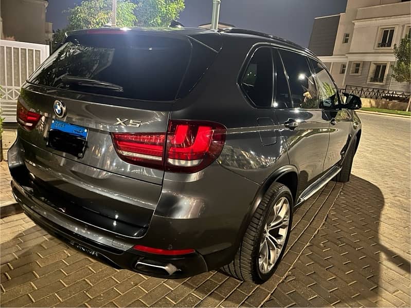 BMW X5 2015 1