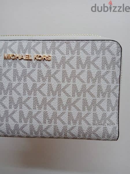 MK wallet 1