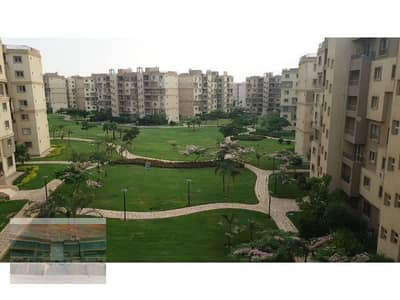 Apartment 3 Bedrooms  2 Bathrooms 143 meter Beside food court in Madinaty Cairo .