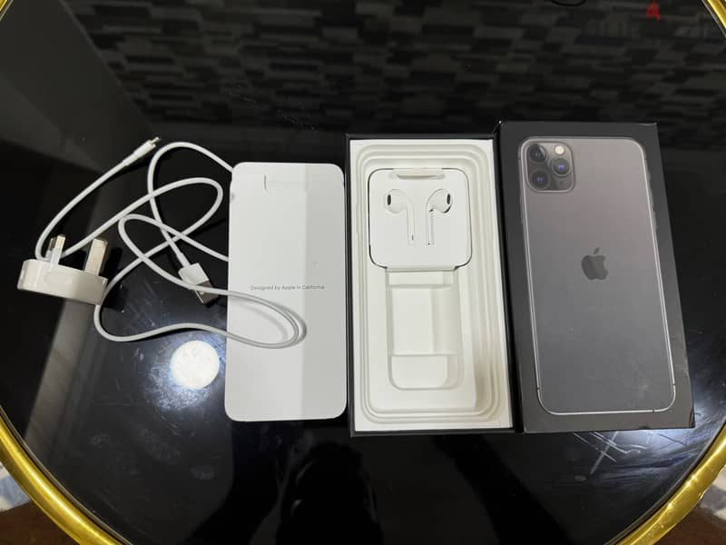 Iphone 11 pro max 64 gb UAE version in perfect condition 4