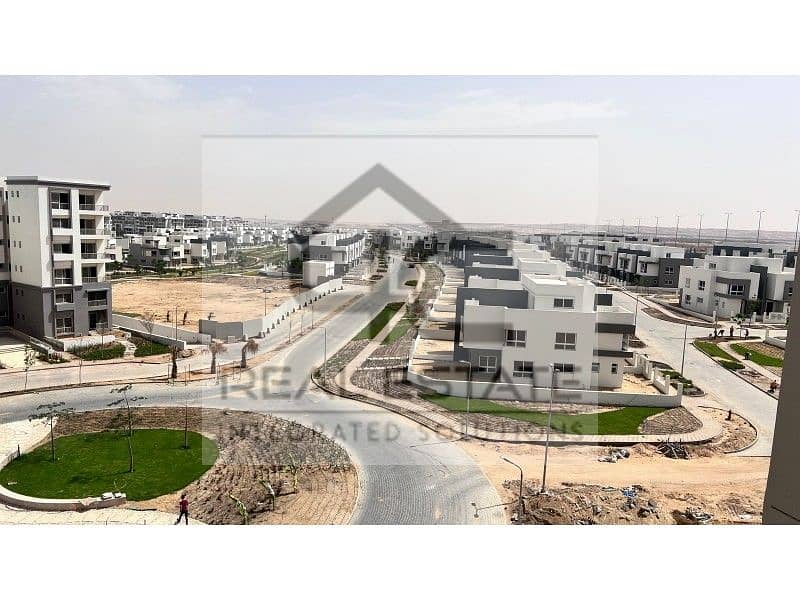 Apartment for sale in installments in Hyde Park, Fifth Settlement, 123 m 5