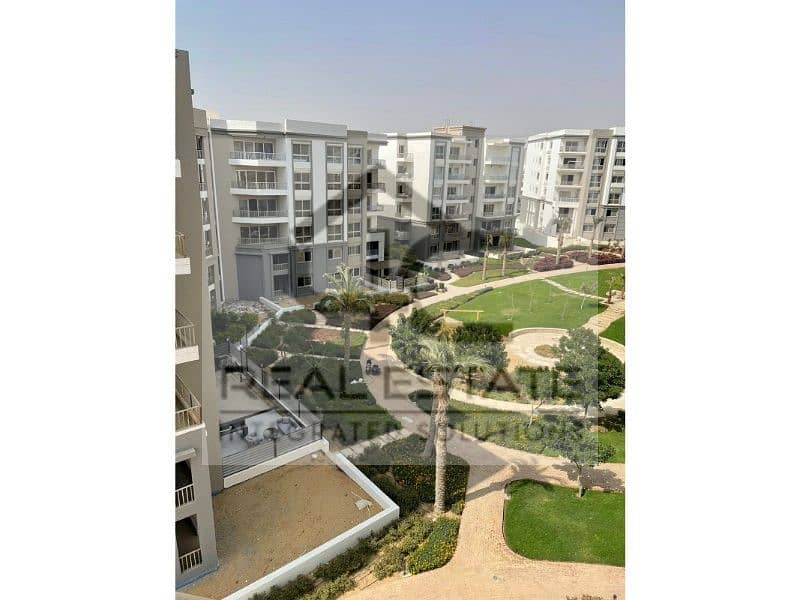 Apartment for sale in installments in Hyde Park, Fifth Settlement, 123 m 8