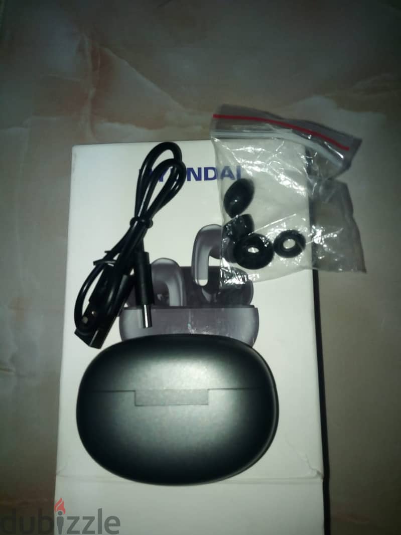 HYUNDAI LP5 Wireless Bluetooth Earphones 2