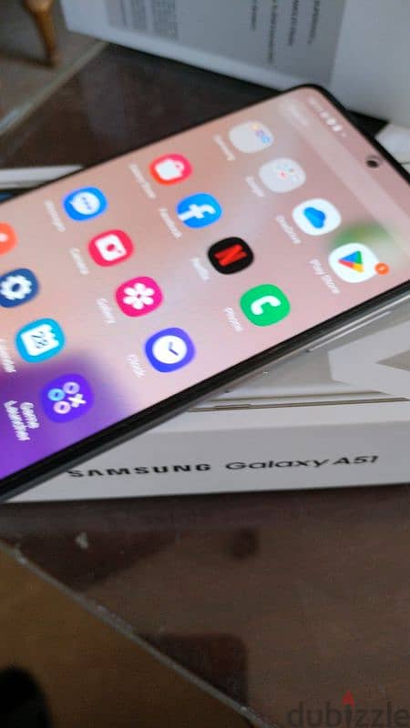 سامسونج A51 Samsung بجميع مشتملاته (علبة وشاحن وسماعة) 1