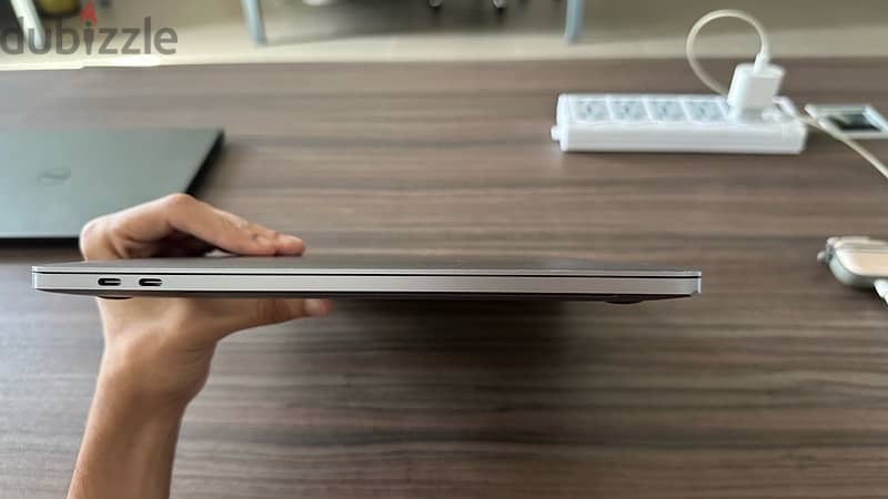 MacBook Pro 2018 15Inch 6