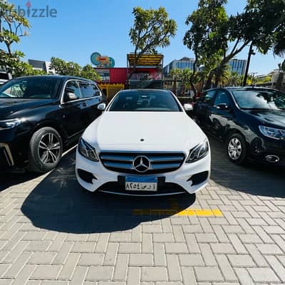 Mercedes-Benz E180 AMG 2019