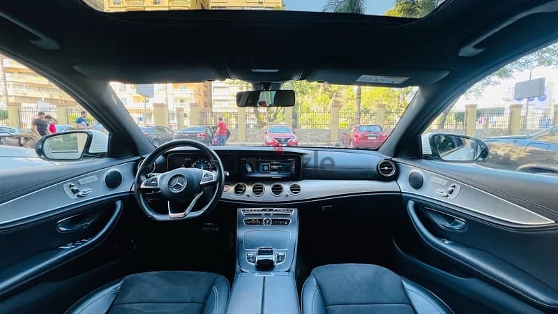 Mercedes-Benz E180 AMG 2019 4