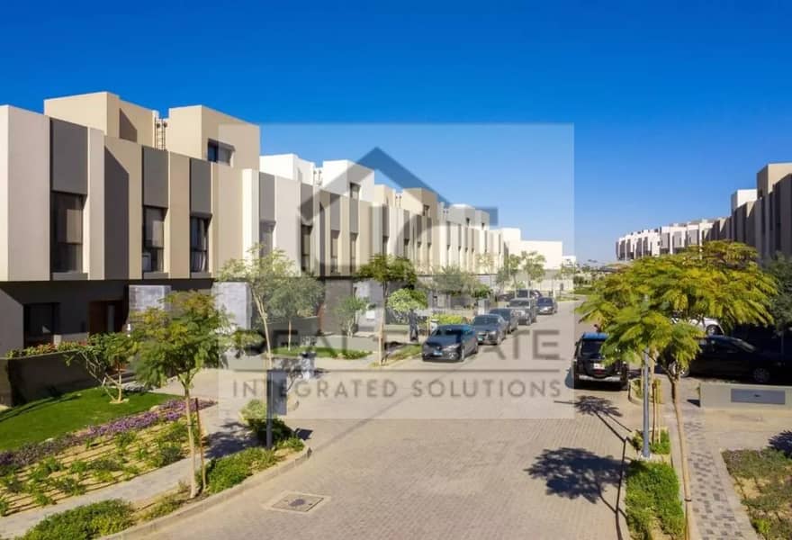 townhouse with semi-finished penthouse at the lowest price in the market for quick sale 0