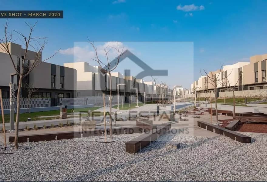 townhouse with semi-finished penthouse at the lowest price in the market for quick sale 4