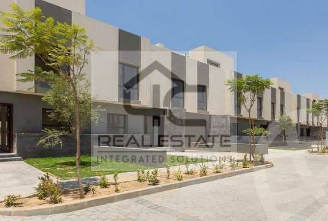 Townhouse for sale at the old price, in installments, semi-finished, with an open roof over the largest view and landscape 14