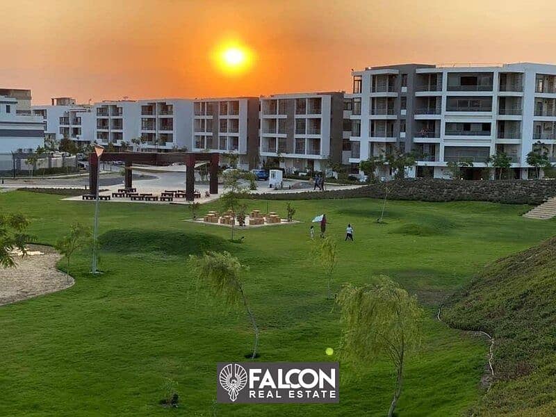 For sale, an apartment in the most distinguished compound in the Fifth Settlement, next to Cairo Airport, in the Taj City Compound, directly on the Su 8