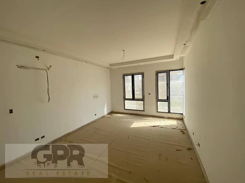 Apartment for sale Ready to move Next to AUC 3