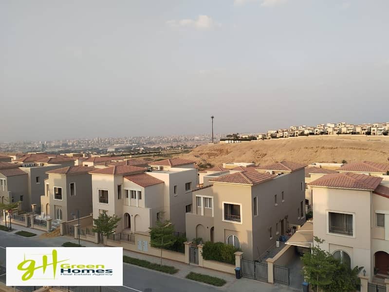 Town House for sale in Uptown Cairo 1