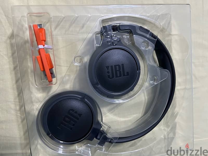 سماعات jbl 8