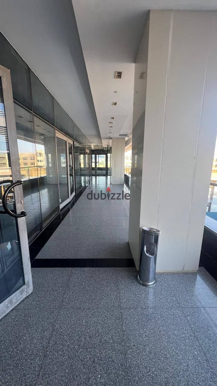 Shop for Rent in The Gate Plaza el Sheikh Zayed 9