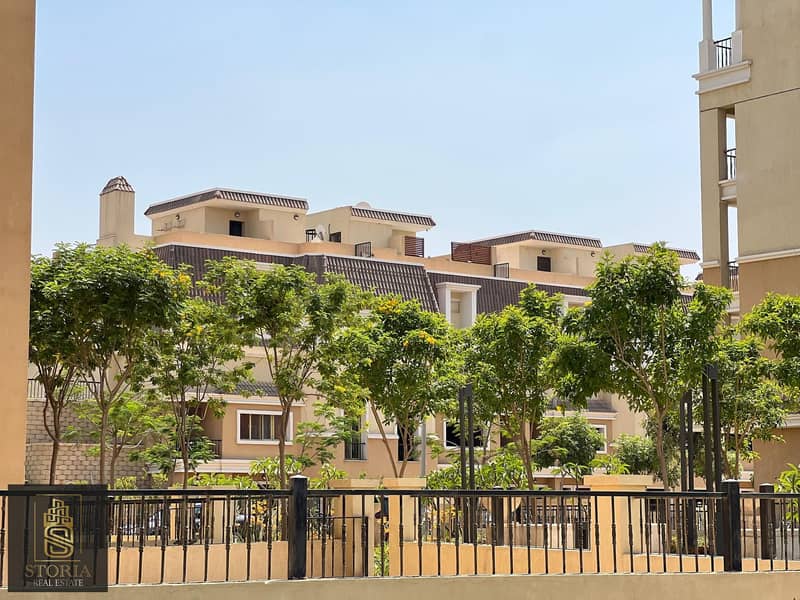 At a very special price, a 5-bedroom villa for sale in New Cairo, directly next to Madinaty, in Sarai Compound, with a down payment of only 10% and in 2