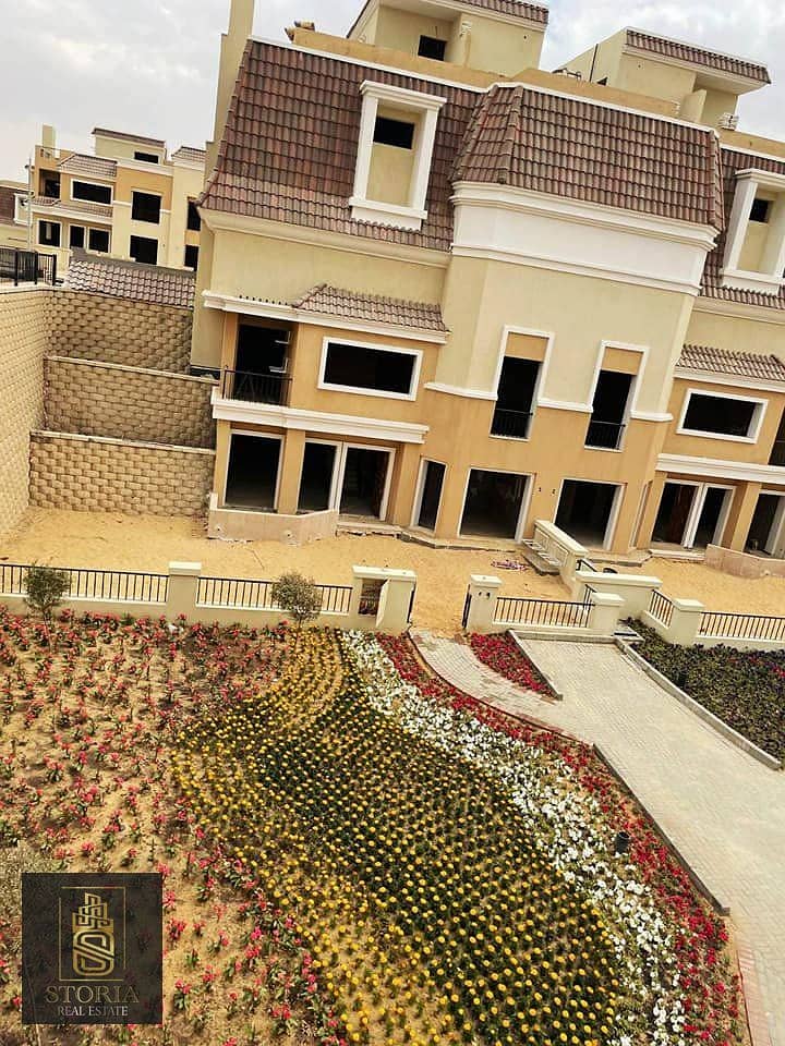 At a very special price, a 5-bedroom villa for sale in New Cairo, directly next to Madinaty, in Sarai Compound, with a down payment of only 10% and in 6