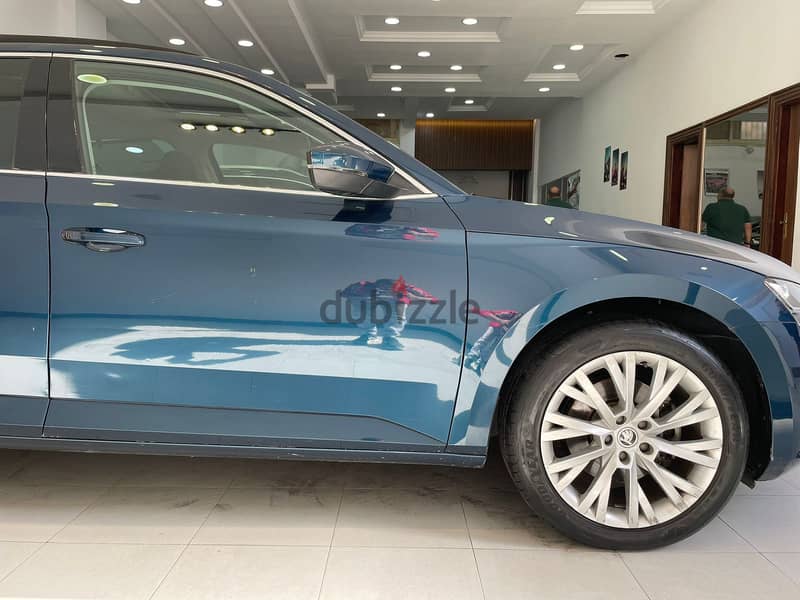 سكودا سوبيرب ٢٠٢١ اعلي فئه فابريكا - Skoda Superb 2021 5