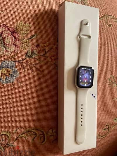 Apple Watch Series 8- 45mm-Starlight -battery 91%