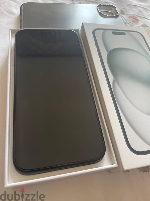 iPhone 15 PLUS 128gb LIKE NEW with cable and everything 2