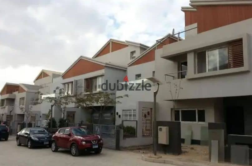 Townhouse Corner in front of Beverly Hills at an attractive price in the heart of Sheikh Zayed, Dunes Compound. 2